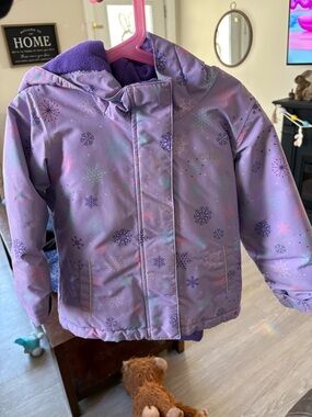 Gustin Purple Snowflake Girls' Puffer Jacket